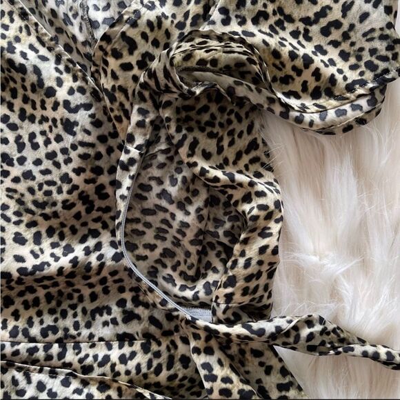 Cupcakes & cashmere leopard print wrap dress M - Picture 8 of 11
